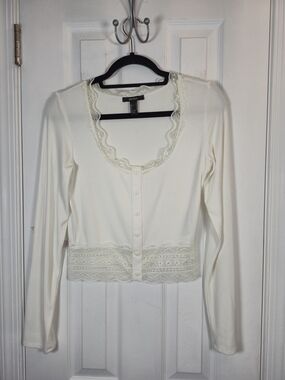 ​Forever 21 White Ribbed Lace Trim Button Down Long Sleeve Crop Top Medium